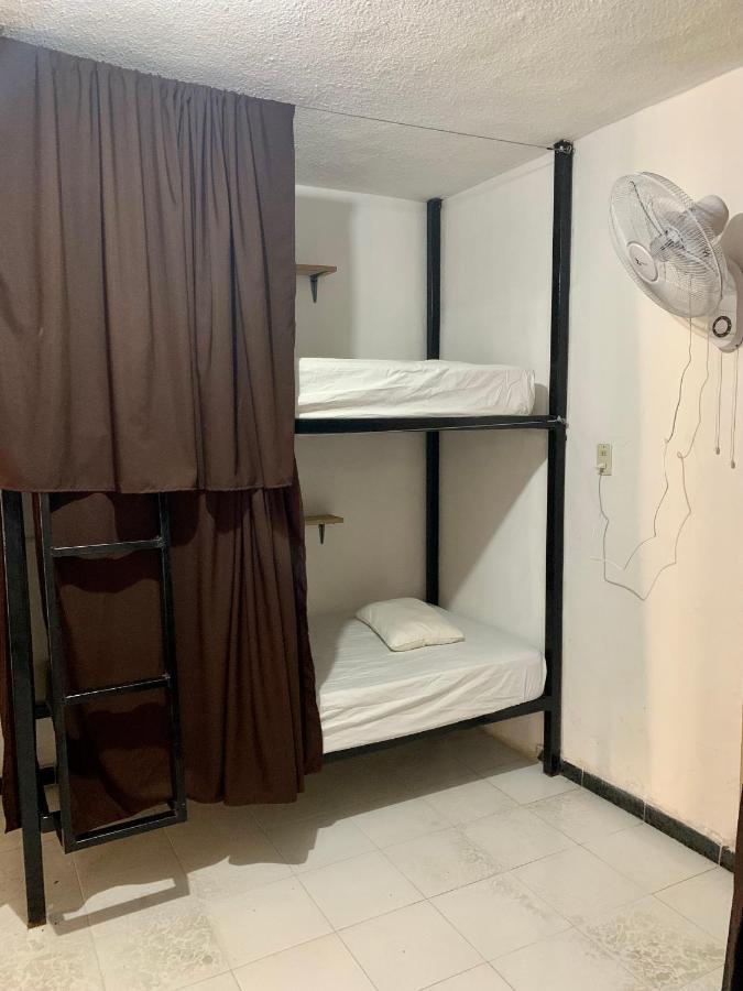 Spanglish Hostel Valladolid  Esterno foto