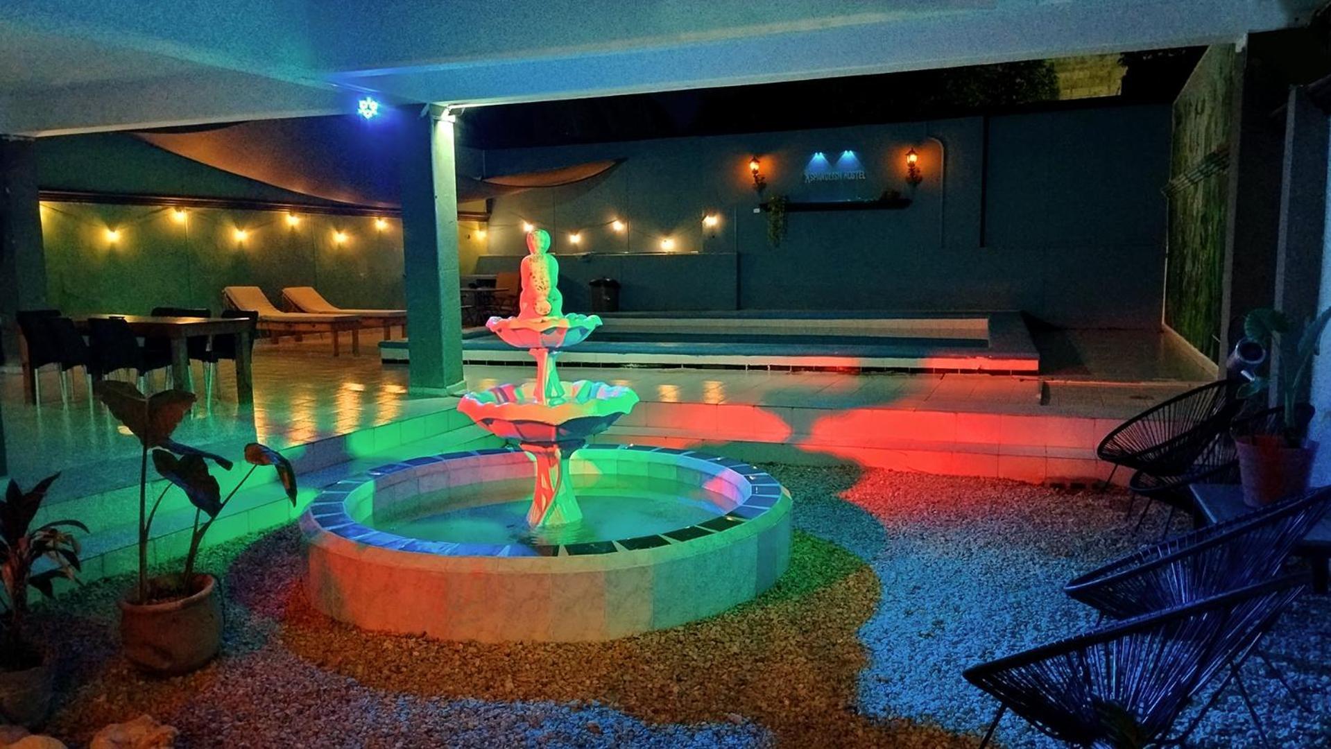 Spanglish Hostel Valladolid  Esterno foto